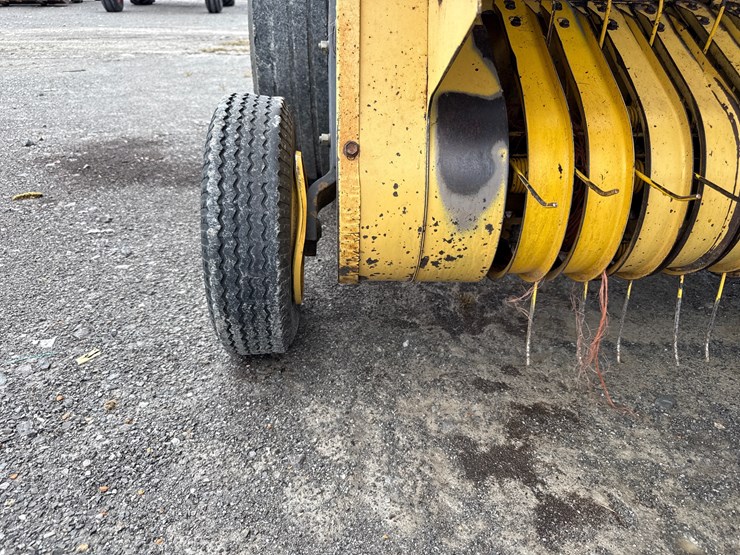 new-holland-654-image-9