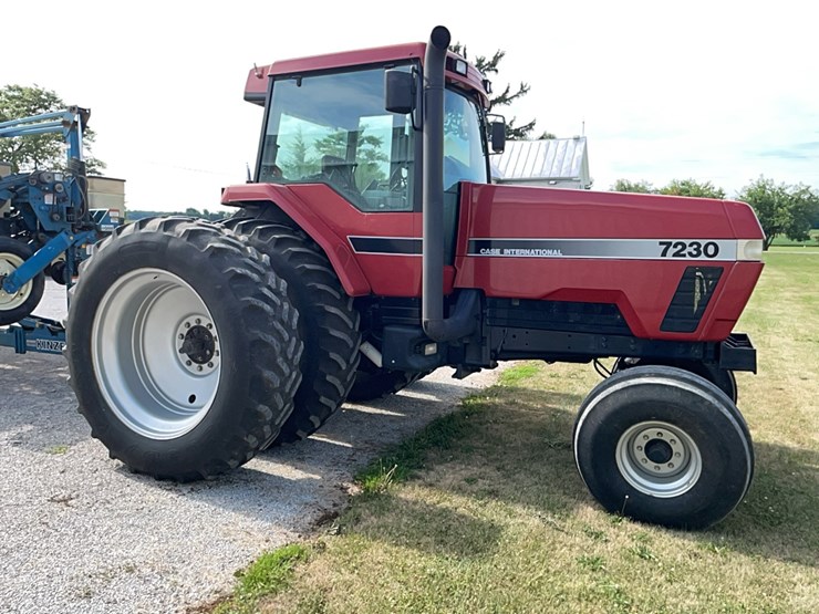1994-cih-7230-magnum-tractor-image-27