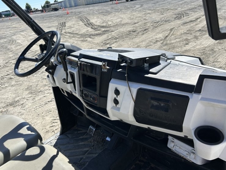 2015-bobcat-3400xl-image-16