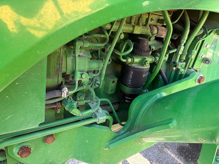 2015-john-deere-5055e-image-18