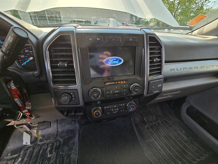 2022-ford-f600-image-103