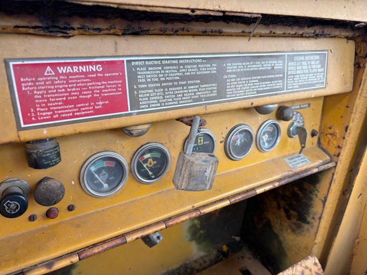 1979-caterpillar-931-image-25