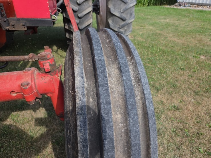 1976-ih-1466-tractor-image-7