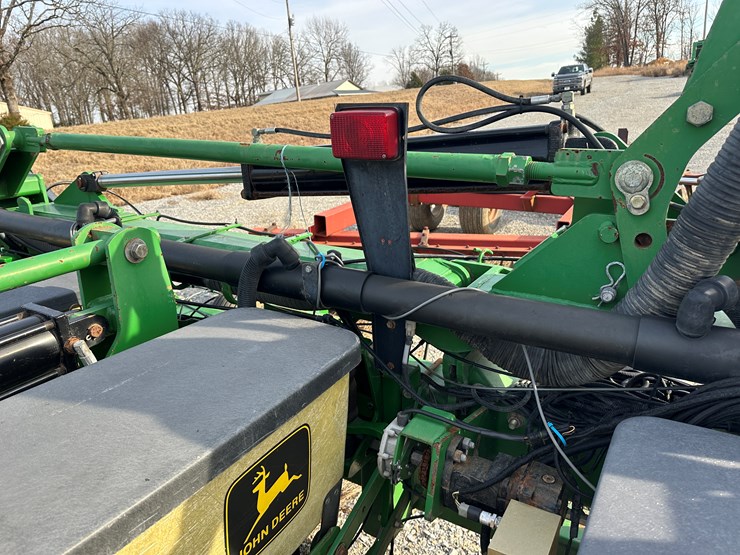 john-deere-1720-image-22