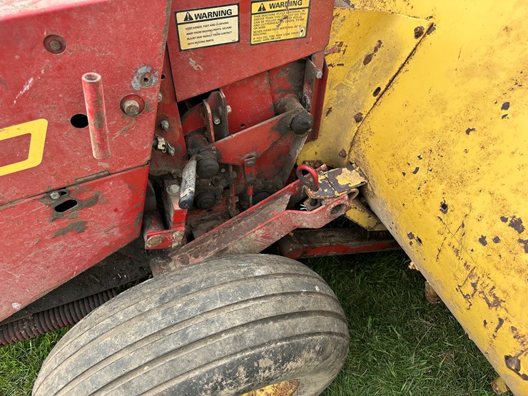 new-holland-790-image-20