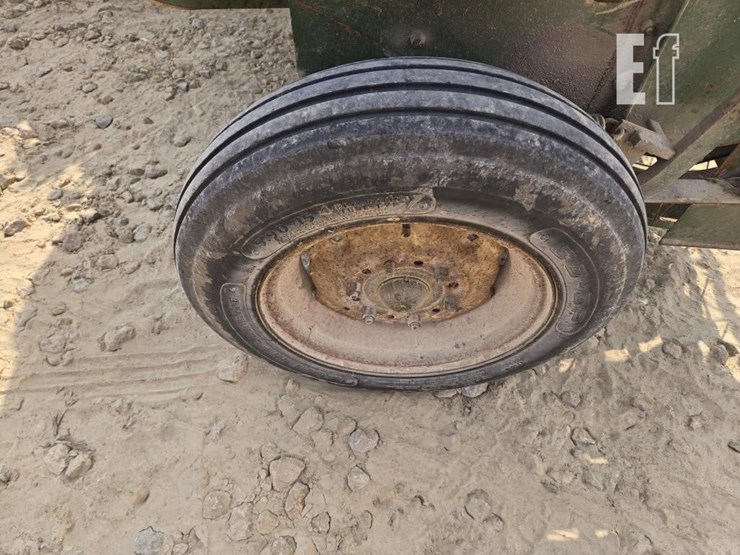 john-deere-14-image-5