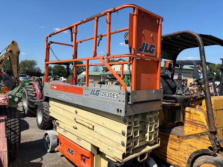 jlg-2630es-image-1