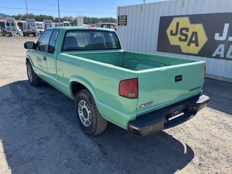 1998-chevrolet-s10-image-6