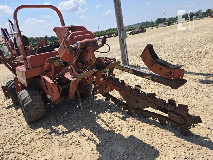 ditch-witch-5110-image-9