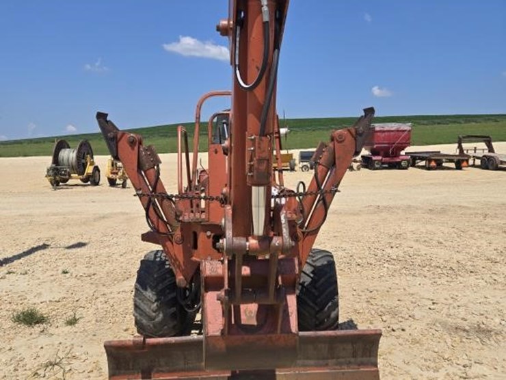 ditch-witch-5110-image-17