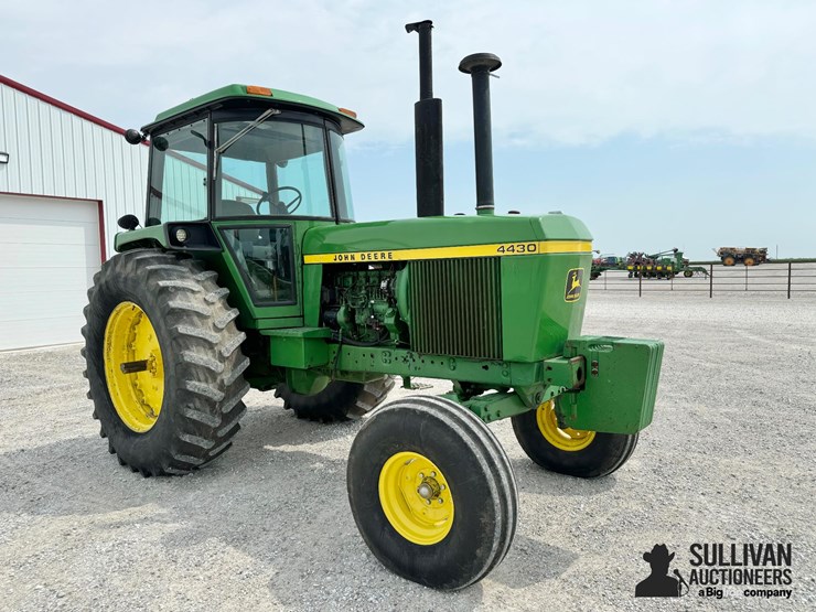 1975-john-deere-4430-image-3
