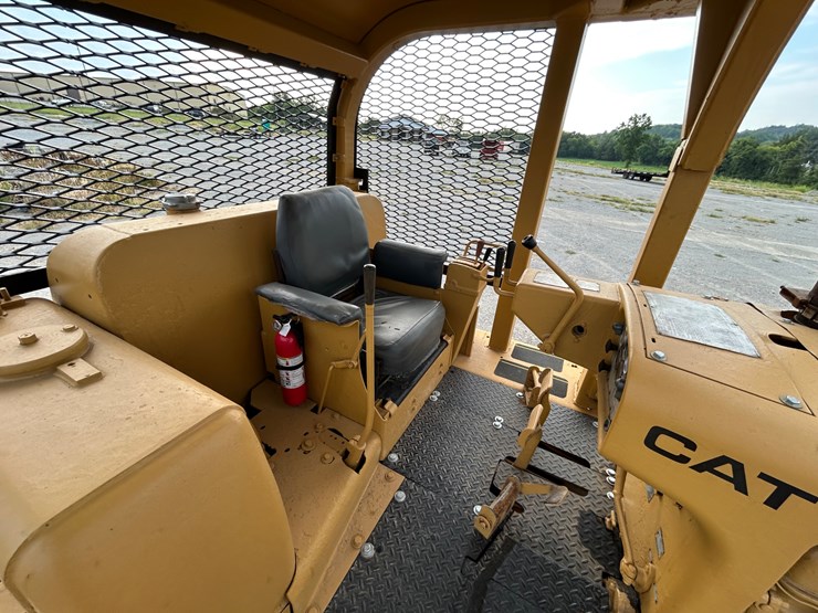 caterpillar-d7e-image-23