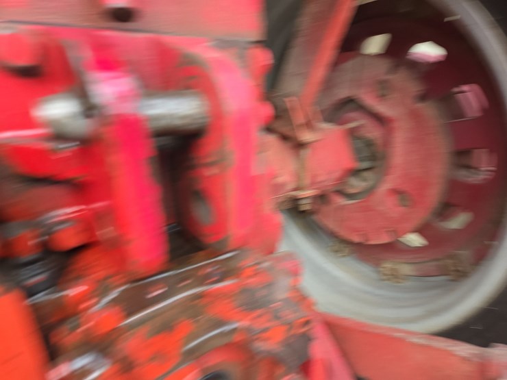 1970-ih-1456-tractor-image-26
