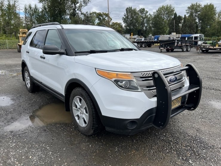 2014-ford-explorer-image-2