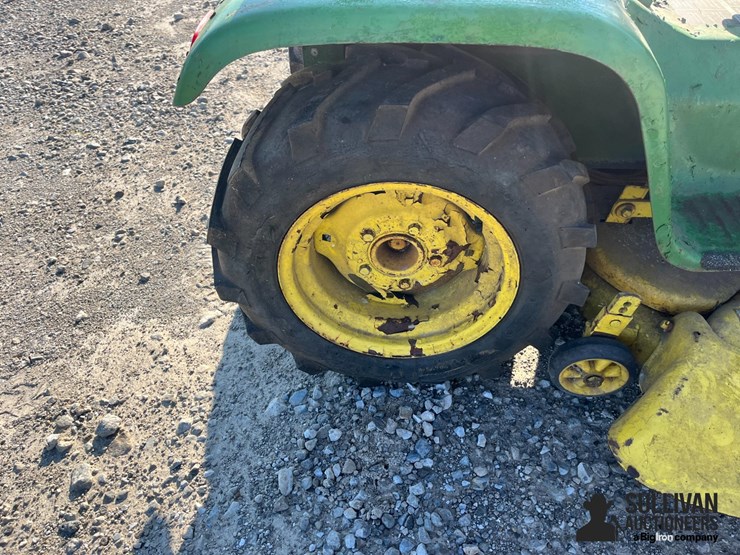 john-deere-110-image-18