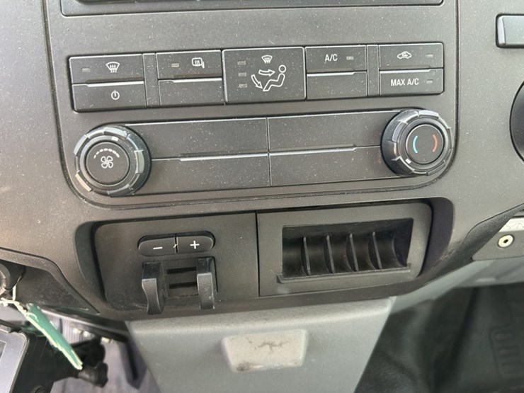 2016-ford-f350-sd-image-18