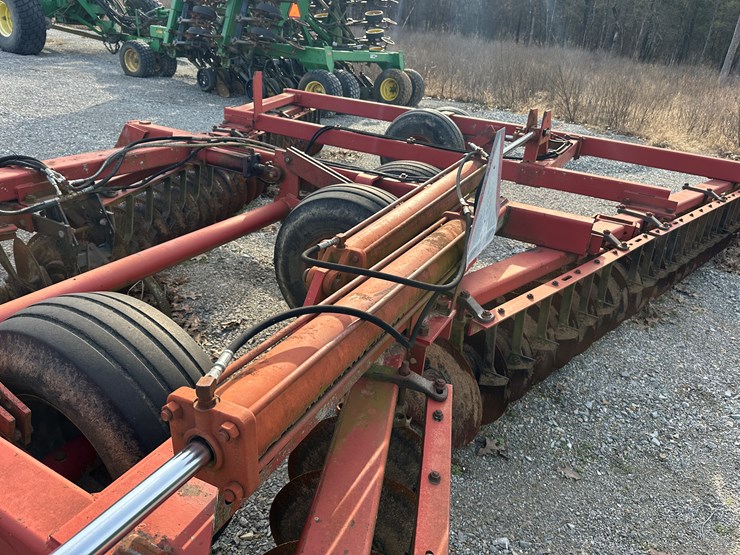 case-ih-3900-image-15