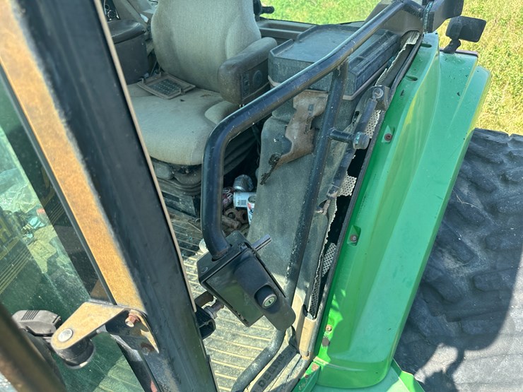 2000-john-deere-8410t-image-70