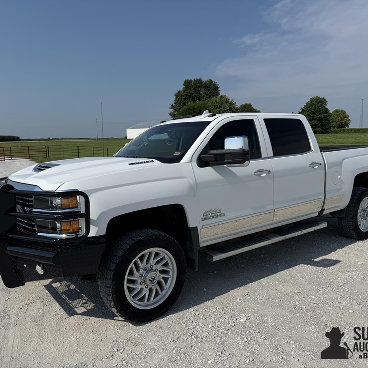 2017 CHEVROLET 3500HD