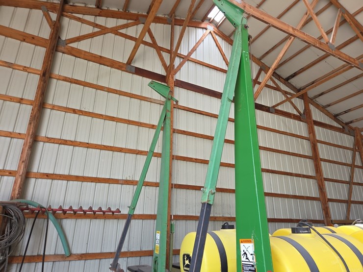 john-deere-7200-image-36