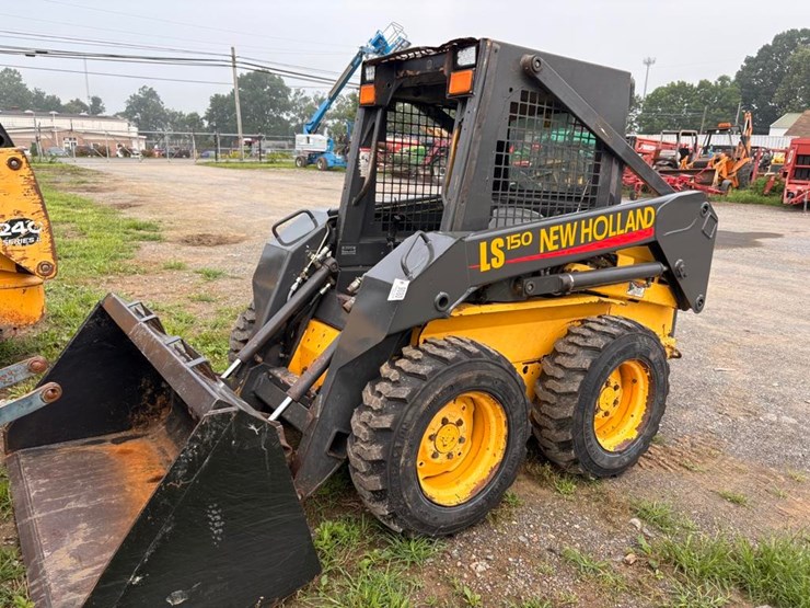 2003-new-holland-ls150-image-1