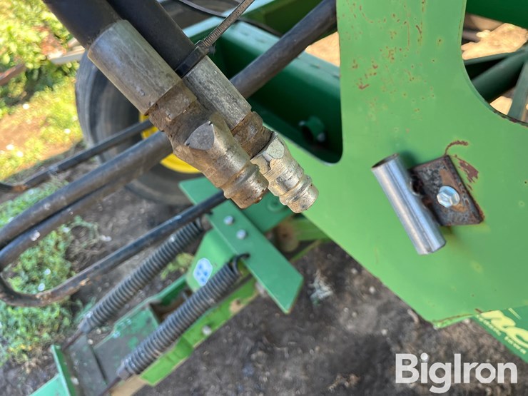 demco-325-image-11