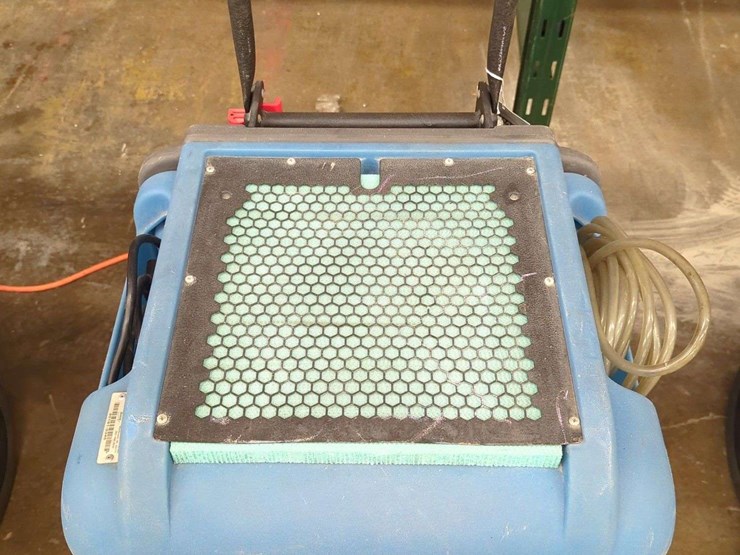 dri-eaz-lgr-7000xli-dehumidifier-(f412)---4392-hrs-image-2