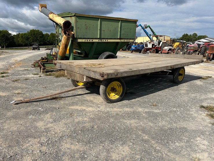 john-deere-16-image-1