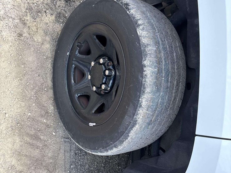 2019-chevrolet-tahoe-image-28