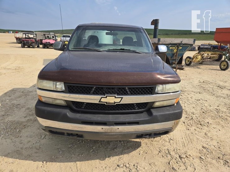 2002-chevrolet-silverado-2500-image-2