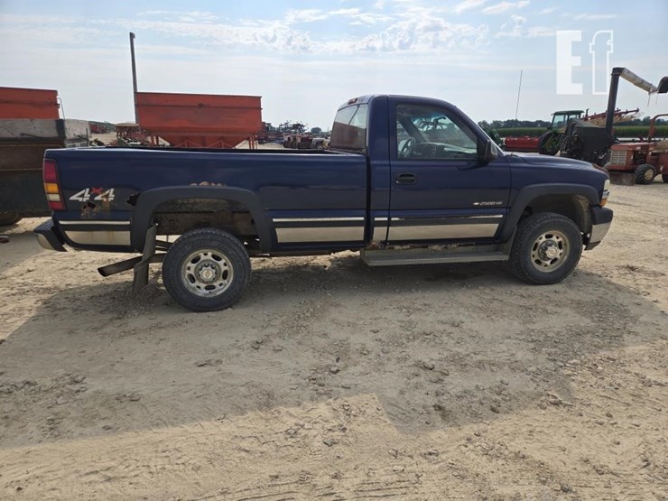 2002-chevrolet-silverado-2500-image-6