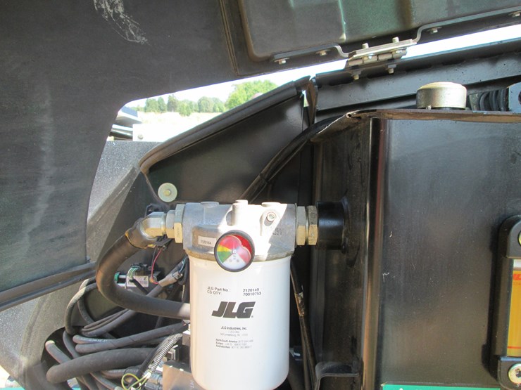 2015-jlg-600ajn-image-44