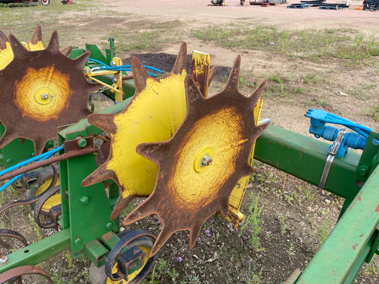 john-deere-825-image-10