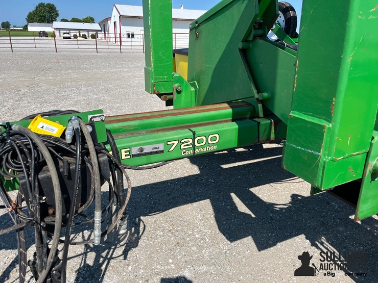 john-deere-7200-image-16