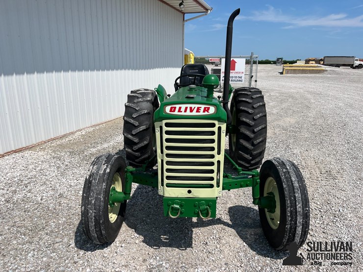 oliver-550-image-2