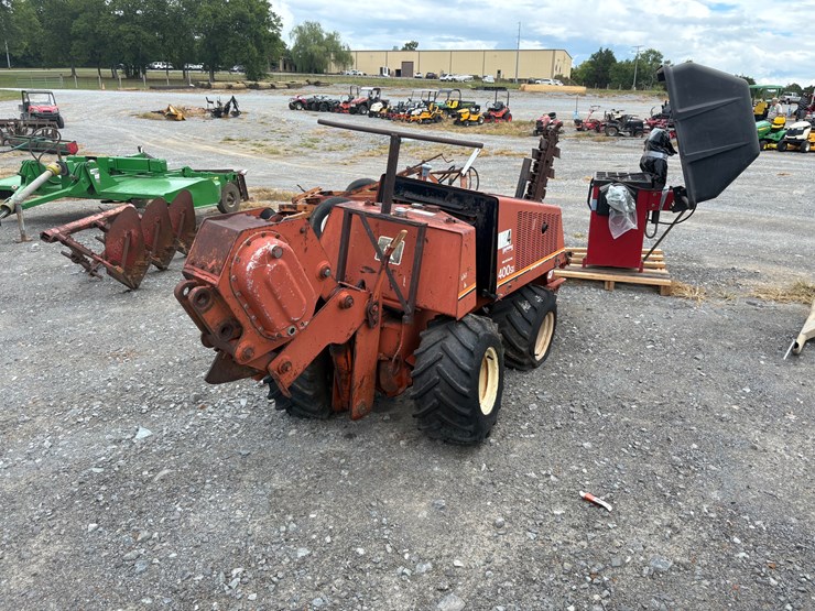 ditch-witch-400sx-image-2