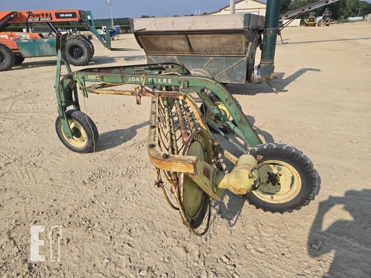 john-deere-660-image-4