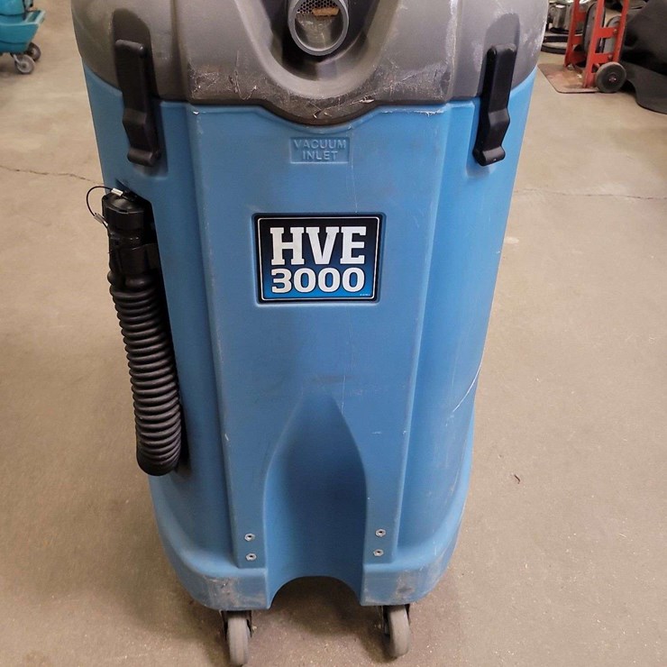 Dri-Eaz HVE 3000 Portable Flood Pumper with Auto Pump-Out and 12-Gallon Tank, Water Extractor (F479), Water Vacuum for Flooding