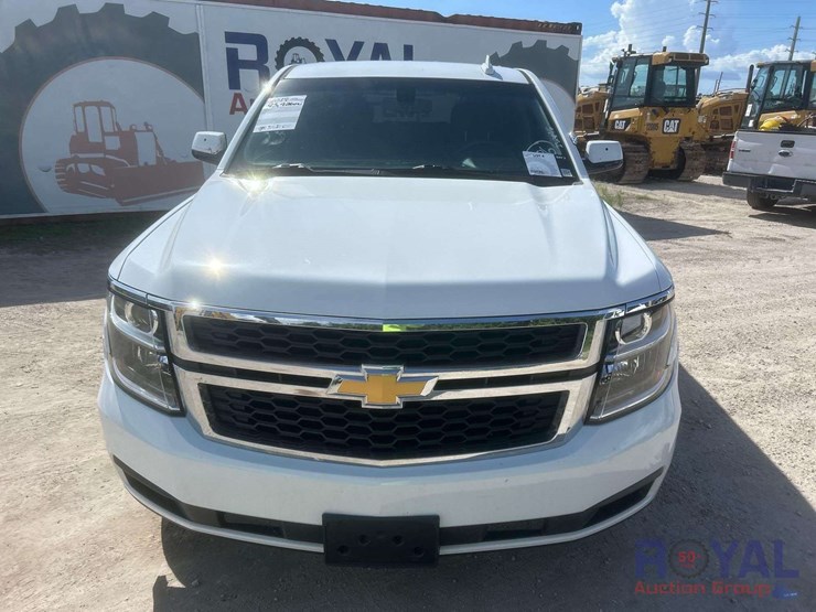 2019-chevrolet-tahoe-image-23