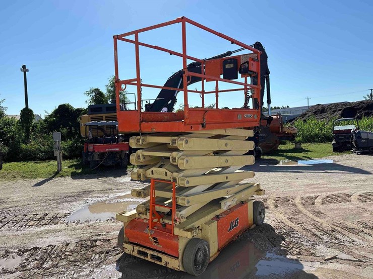 2016-jlg-3248rs-image-4