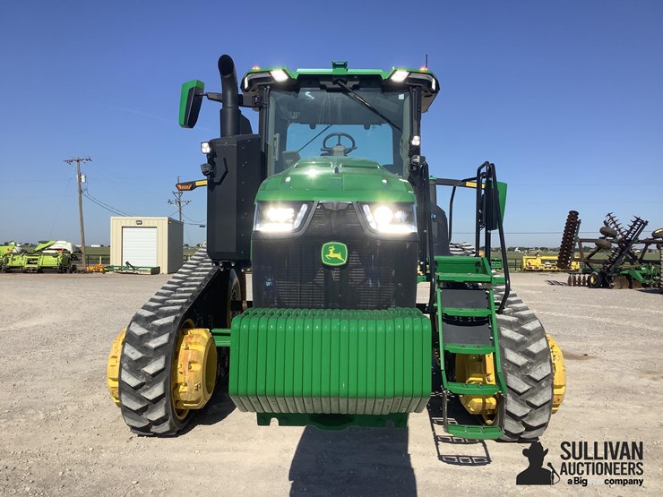 2023-john-deere-8rt-370-image-2