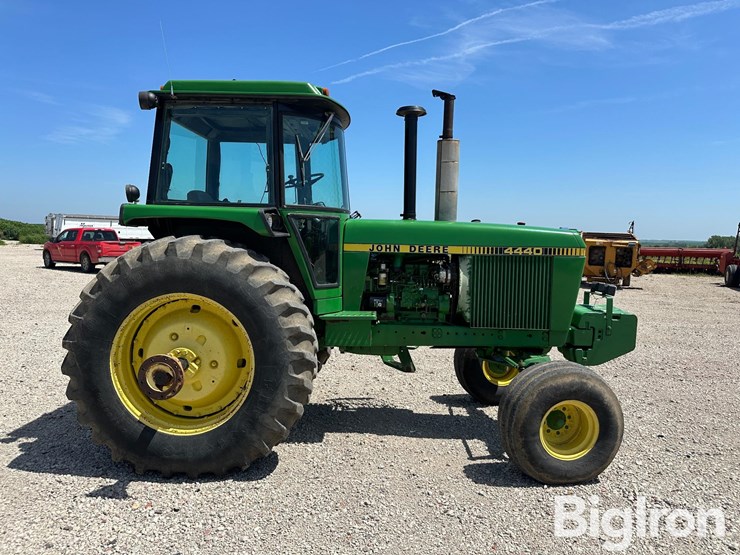 1979-john-deere-4440-image-4