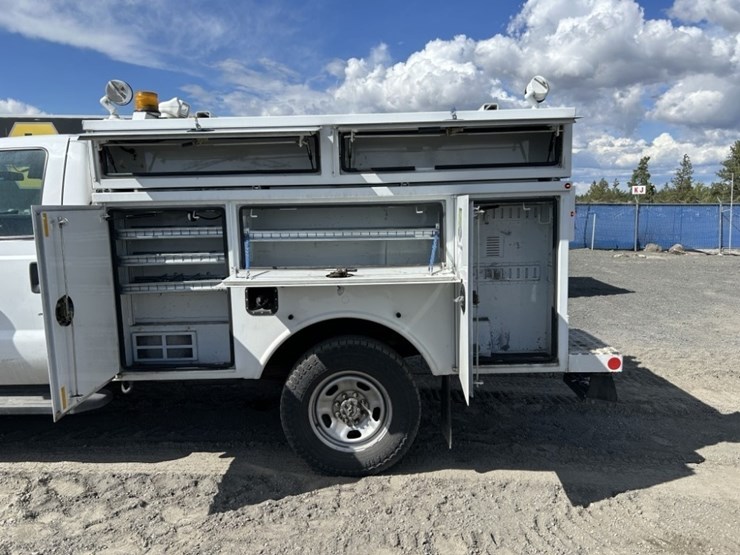 2015-ford-f350-sd-image-30