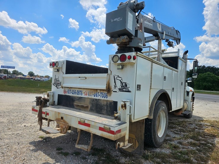 2008-international-durastar-4300-image-15
