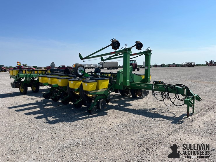 john-deere-7200-image-3