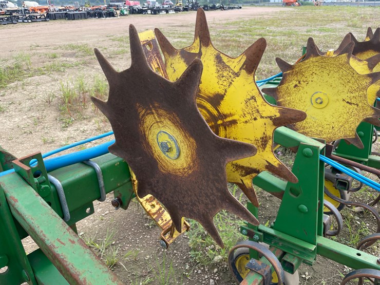 john-deere-825-image-11