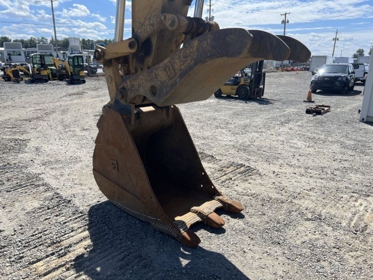 caterpillar-330b-image-9