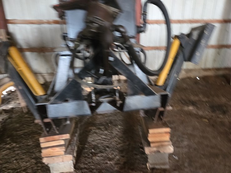 kelley-b70-3pt-backhoe-image-3