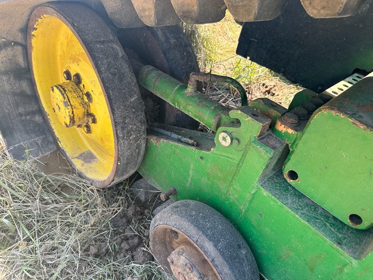 2000-john-deere-8410t-image-8