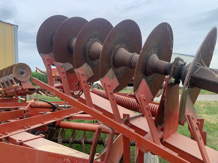 22’-ih-480-wing-fold-disc-image-11
